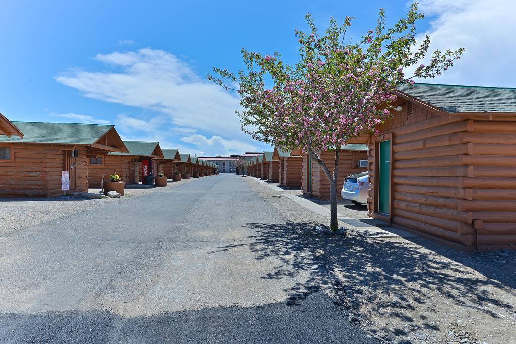 Buffalo Bill Cabin Village Коди Экстерьер фото